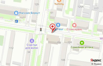 Красотка на Амурской улице на карте