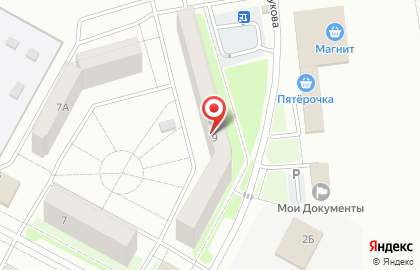 Магазин разливного пива Хмельник на улице Жукова на карте