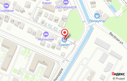 Магазин Гранит на Листопадной улице на карте