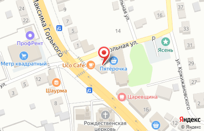Фирменный магазин У Палыча на Школьной улице на карте
