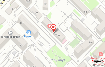 Городская поликлиника №8 на улице Академика Губкина на карте