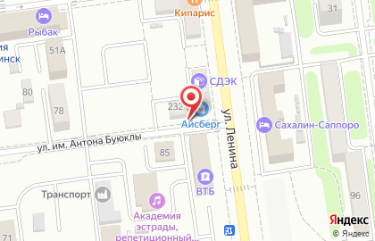 Версаль на улице Ленина на карте
