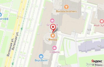 Продуктовый магазин Белорусский дворик на Яхтенной улице на карте