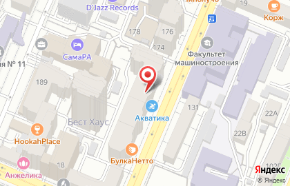 Риф на Молодогвардейской улице на карте