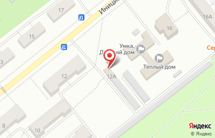 Рыжик на Инициативной улице на карте