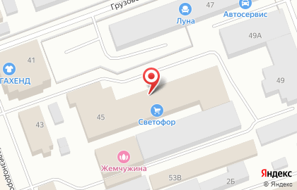 Магазин низких цен Светофор на Железнодорожной улице на карте