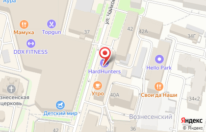 Комус на улице Чайковского на карте