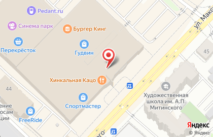 Магазин одежды 5 карманов в Центральном административном округе на карте