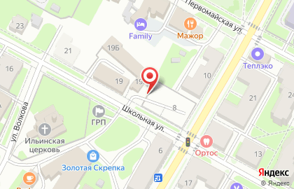 Шкаф на Школьной улице на карте
