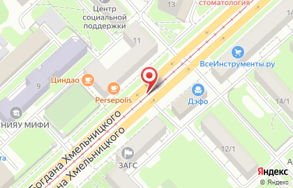 Грузчики и уборка на улице Богдана Хмельницкого на карте