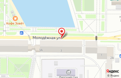 Технорадуга на Молодёжной улице на карте