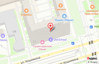 Модный дворик на улице Композиторов на карте