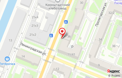 Супермаркет Дикси на Ленинградской улице, 11 на карте