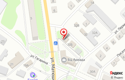Магазин автотоваров на улице Гагарина на карте